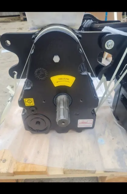 Zuidberg Frontzapfwelle mit Ölkühler für Steyr CVT 6195