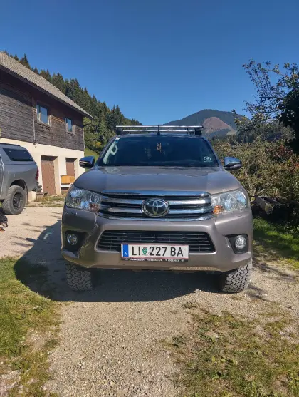 Toyota Hilux 2,4