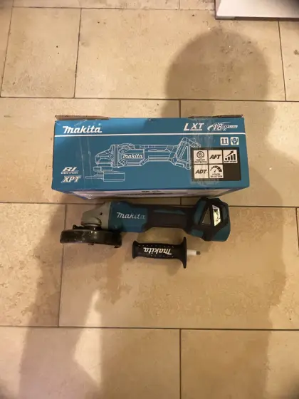 Makita DGA 511, 18 V Akku-Winkelschleifer, Flex