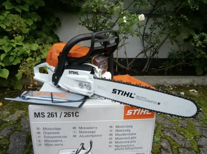 STIHL MS 261 C-M Benzin-Kettensäge 4,1 PS M-Tronic Motorsäge