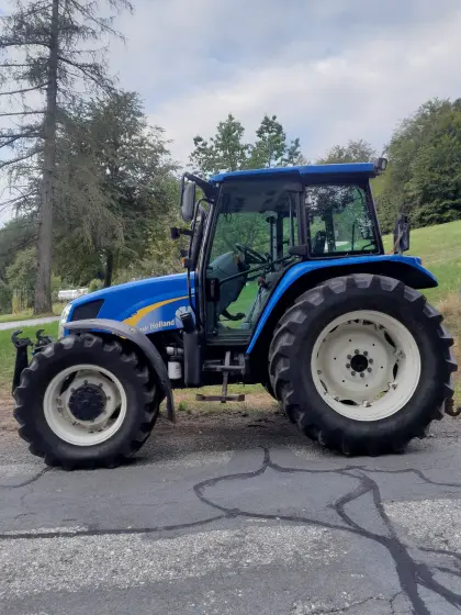New Holland TL80A