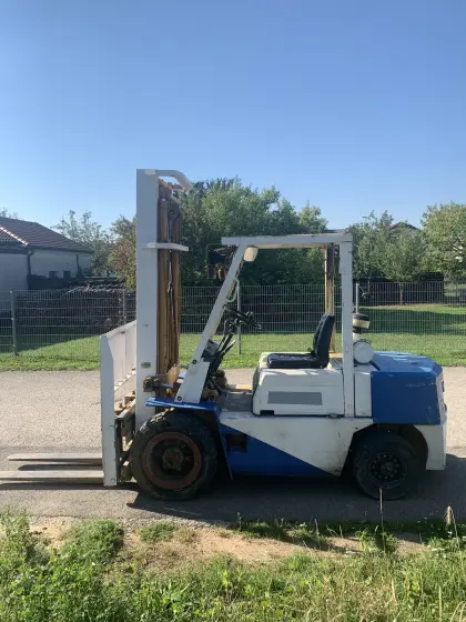 Gabelstapler Komatsu FD30 T 8