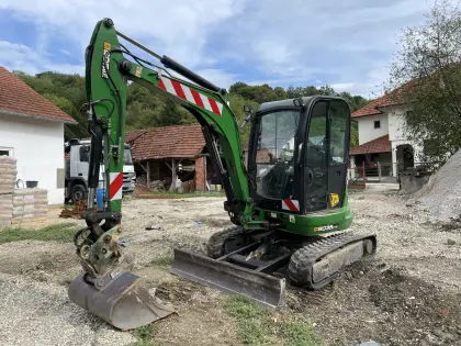 JCB 8035 Powertilt Privat
