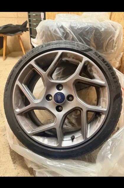 Leichtmetallrad 17", 5 x 2-Speichen-Y-Design, Matt Black Mach
