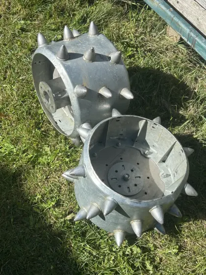 Verkaufe Stachelräder