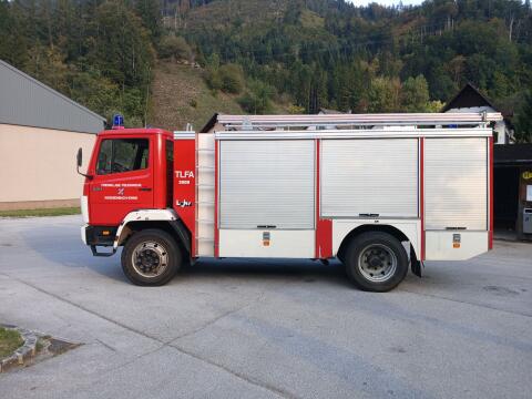 Verkaufe Feuerwehrfahrzeug TLFA 2.000