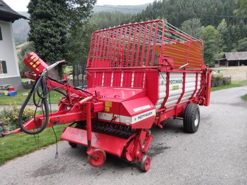 Ladewagen Pöttinger Ernteboss