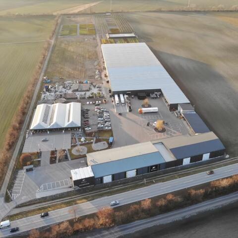 Gewerbliche, landwirtschaftliche Liegenschaft in Münchendorf