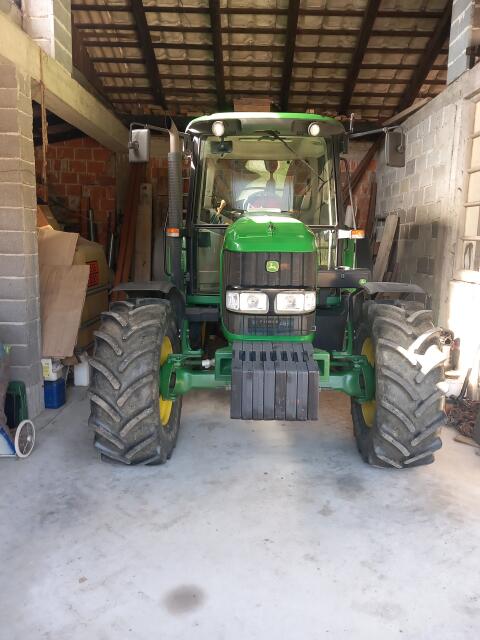 John Deere 6430