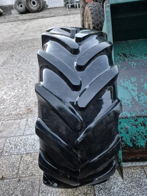 Michelin Omnibib Kompletträder 420/70R24