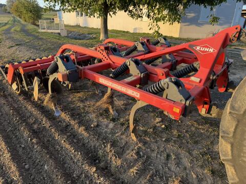 Kuhn Cultimer 300 Grubber