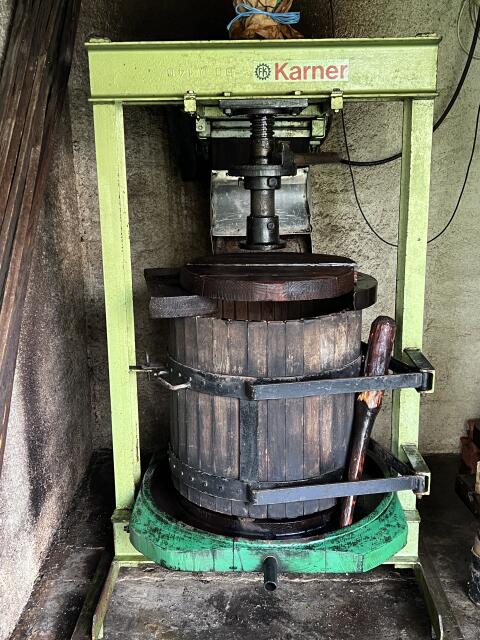 Obstpresse mit Mühle Karner