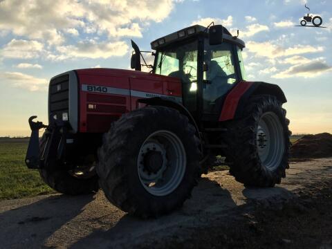 Tausche Massey Ferguson gegen einen JCB Fastrac