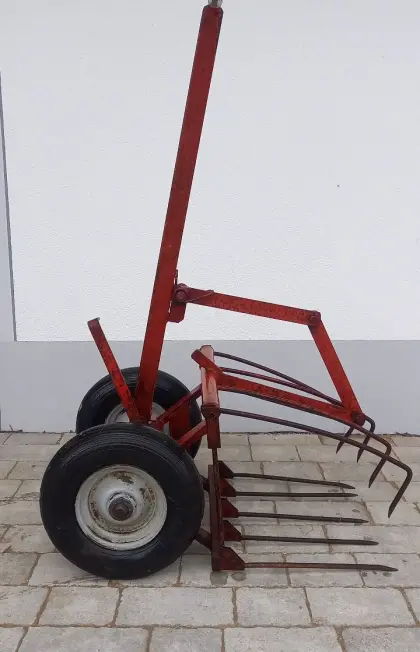 Ogela Futterwagen