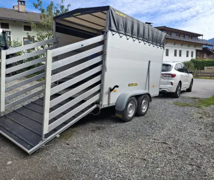 Humer Viehanhänger