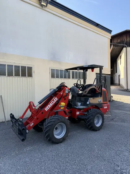 Heracles H200 Hoflader