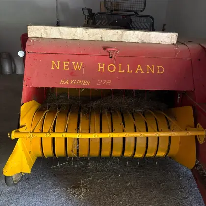 New Holland Ballenpresse Hayliner 276