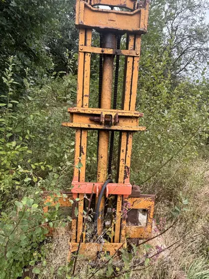 Älterer hydr. Hubmast, Staplermast für Traktor