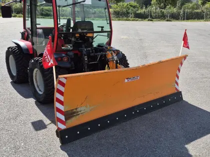 Hydrac Schneepflug UNI-250