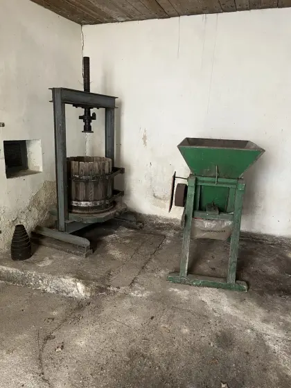 Mostpresse und Obstreibe