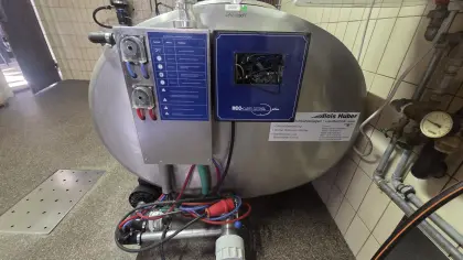 Milchkühltank Edelstahl, liegend, mit Waschautomat ca. 1.000 l
