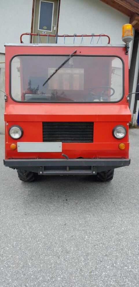 Schlepper Lindner 3.000