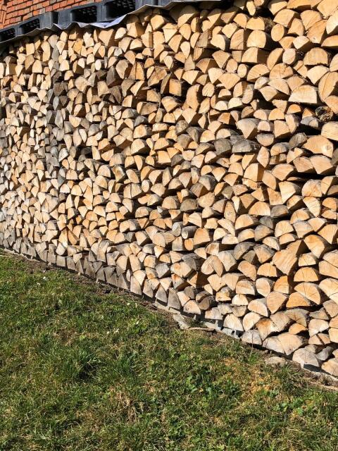 Brennholz, Hartholz trocken