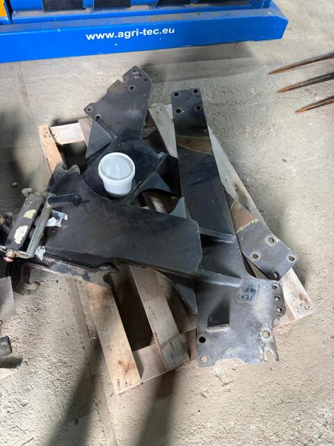 Stoll Frontladerkonsole für Steyr Profi 6115-6135