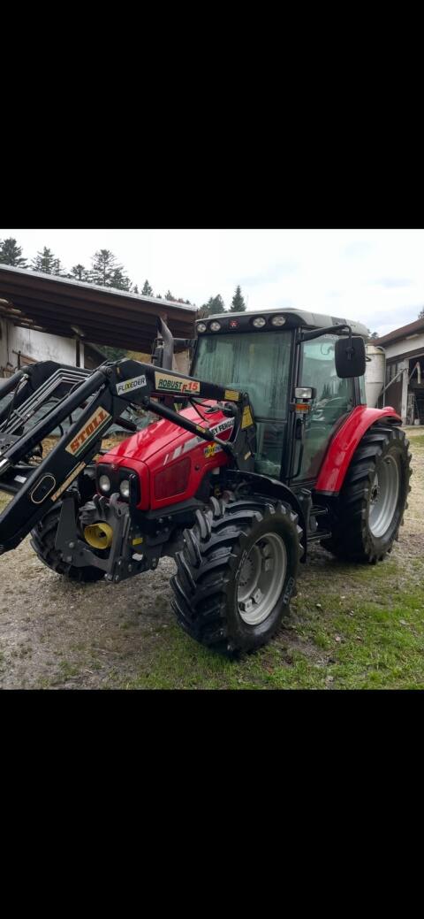 MF 5445 Dyna 4
