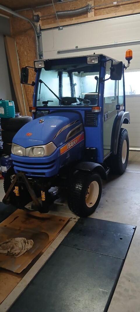 Iseki Allrad Hydrostat 690 Bstd., Kleintraktor Kommunal 4295
