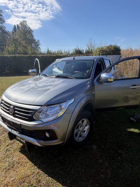 Pickup Fiat Fullback, Mitsubishi L200