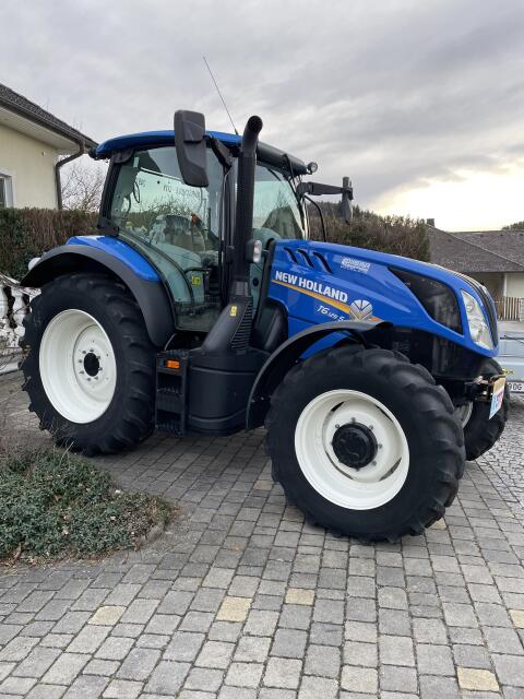 New Holland T6