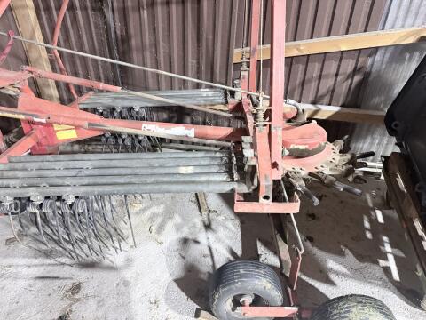 Fella TS 390 dn Schwader TS 390 DN