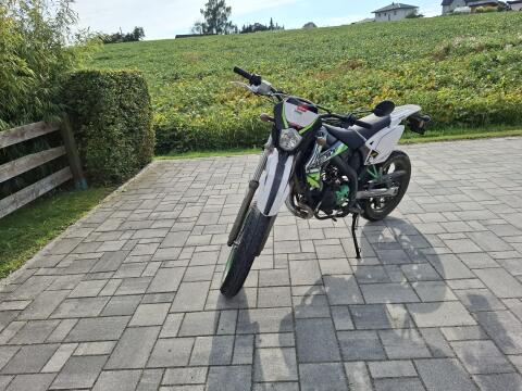 Moped Rieju MRT 50
