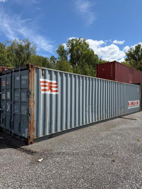40 Fuß Seecontainer, Länge 12,20 m, wind- und wasserdicht