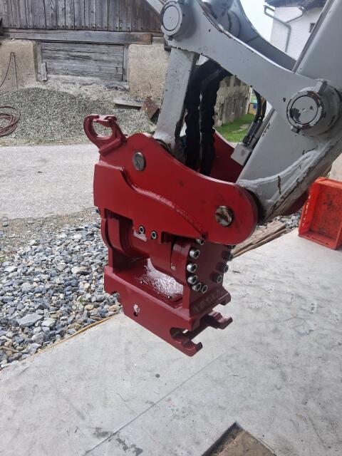 Powertilt Takeuchi Cat Kobelco Wacker
