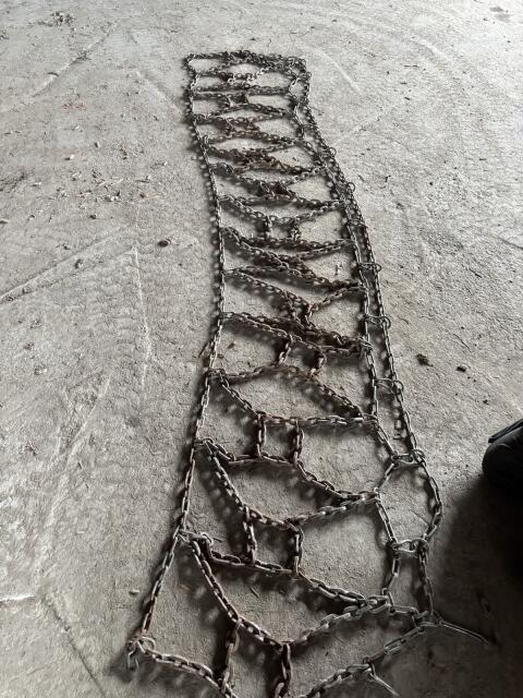 Schneeketten Traktor