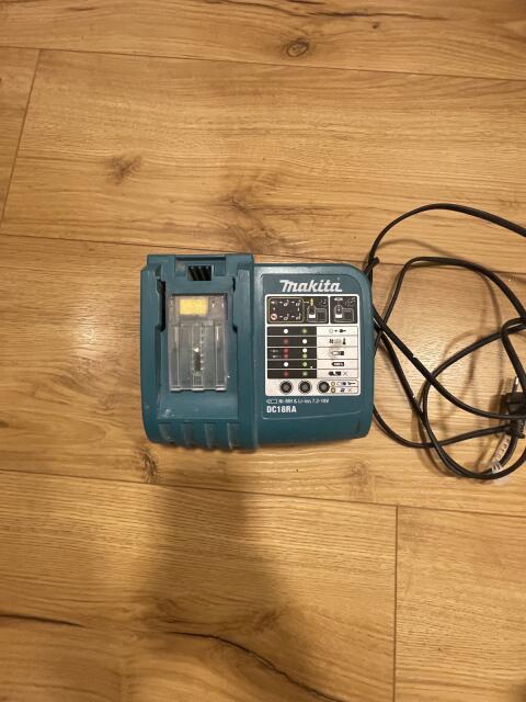 Makita DC18RC Akku-Ladegerät Makita DC18RC