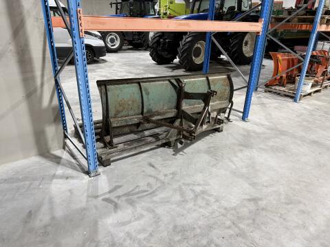 Schneepflug 2,25 m, mechanisch verstellbar