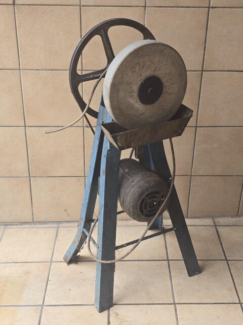Nassschleifmaschine, Messerschleifmaschine von Gottfried Me
