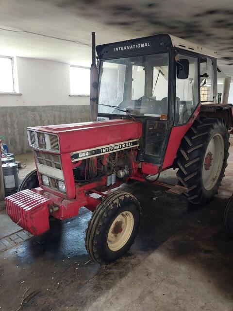 International 644