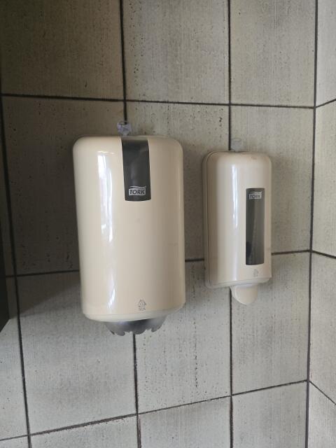 Tork Handtuchspender M2 und Seifenspender Set, Hygiene für Ho, M2
