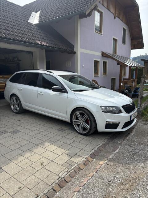 Skoda Octavia RS