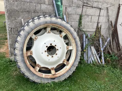 Pflegebereifung 210/95 R 44
