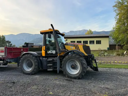 JCB Fastrac 3230