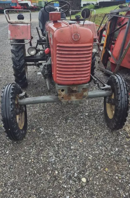 Steyr Traktor T84