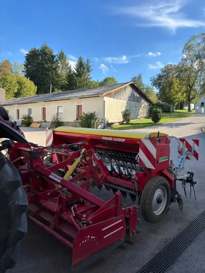 Säkombination Pöttinger Vitasem 302 mit Lely 300-35, 299 ha