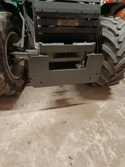 Valtra N1, N2 Kommunalplatte