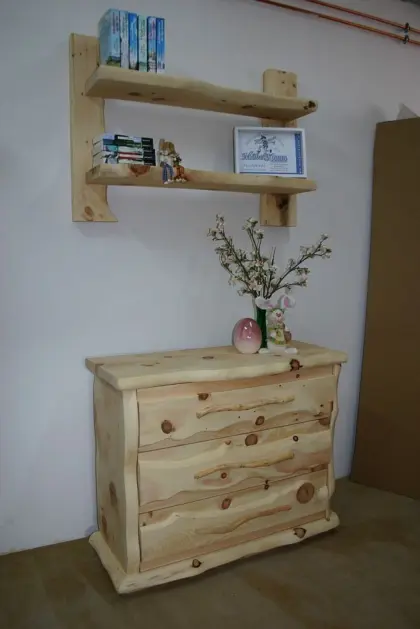 Möbel aus Zirbenholz, Kommoden