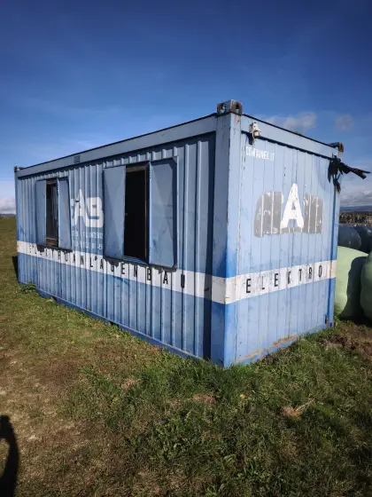 Container